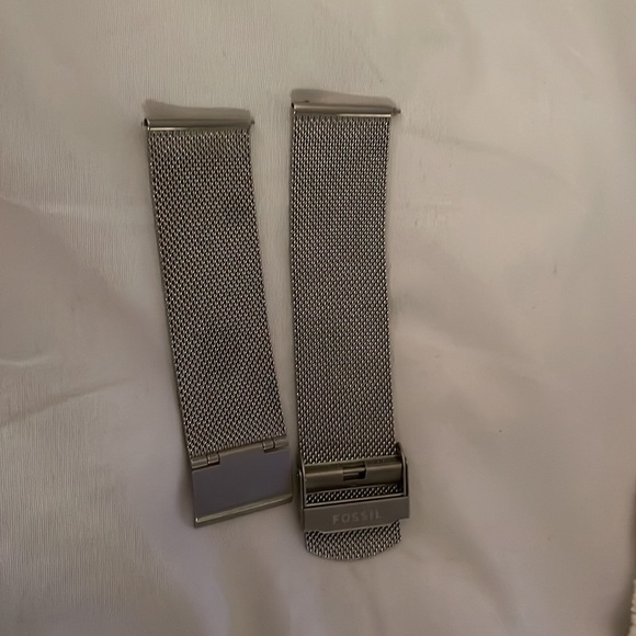 Smart Watch with silver band - Picture 2 of 4